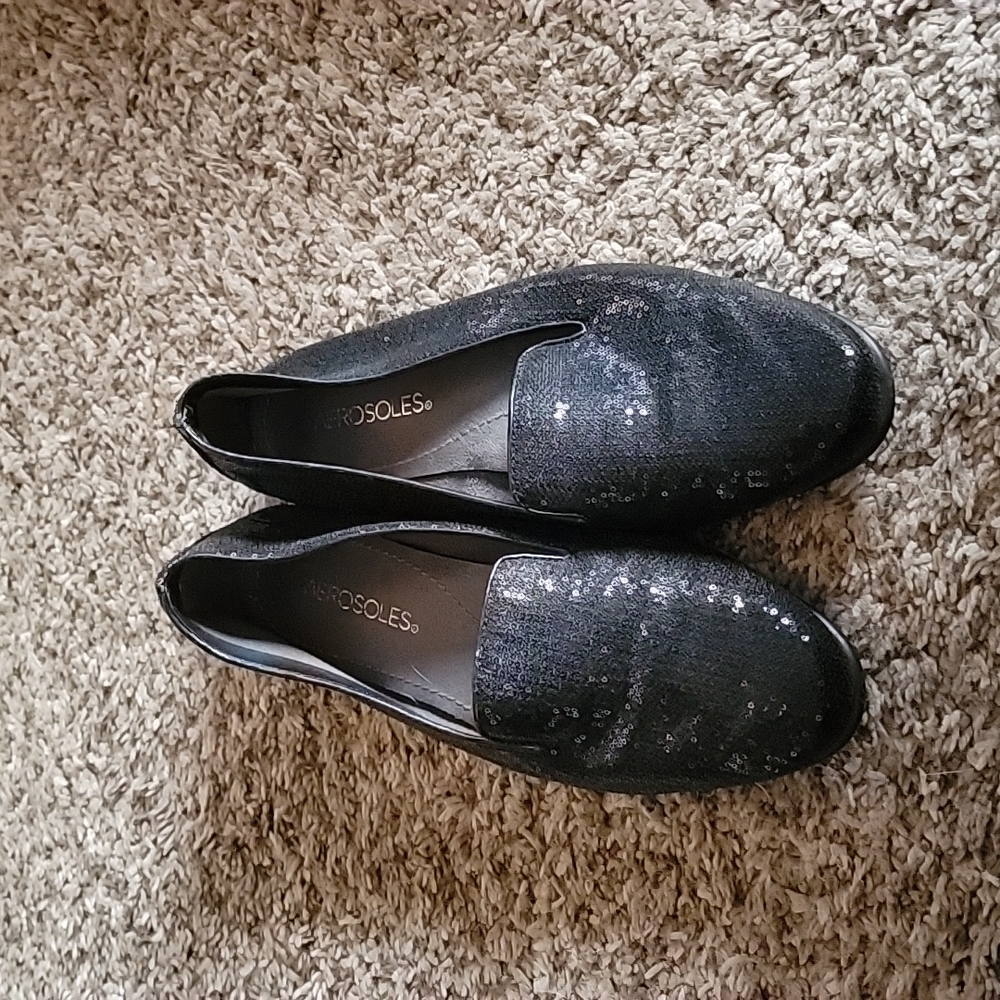 Size 8 aerosole loafers